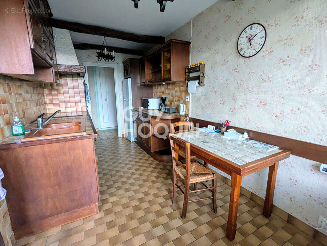 Appartement à DECINES-CHARPIEU