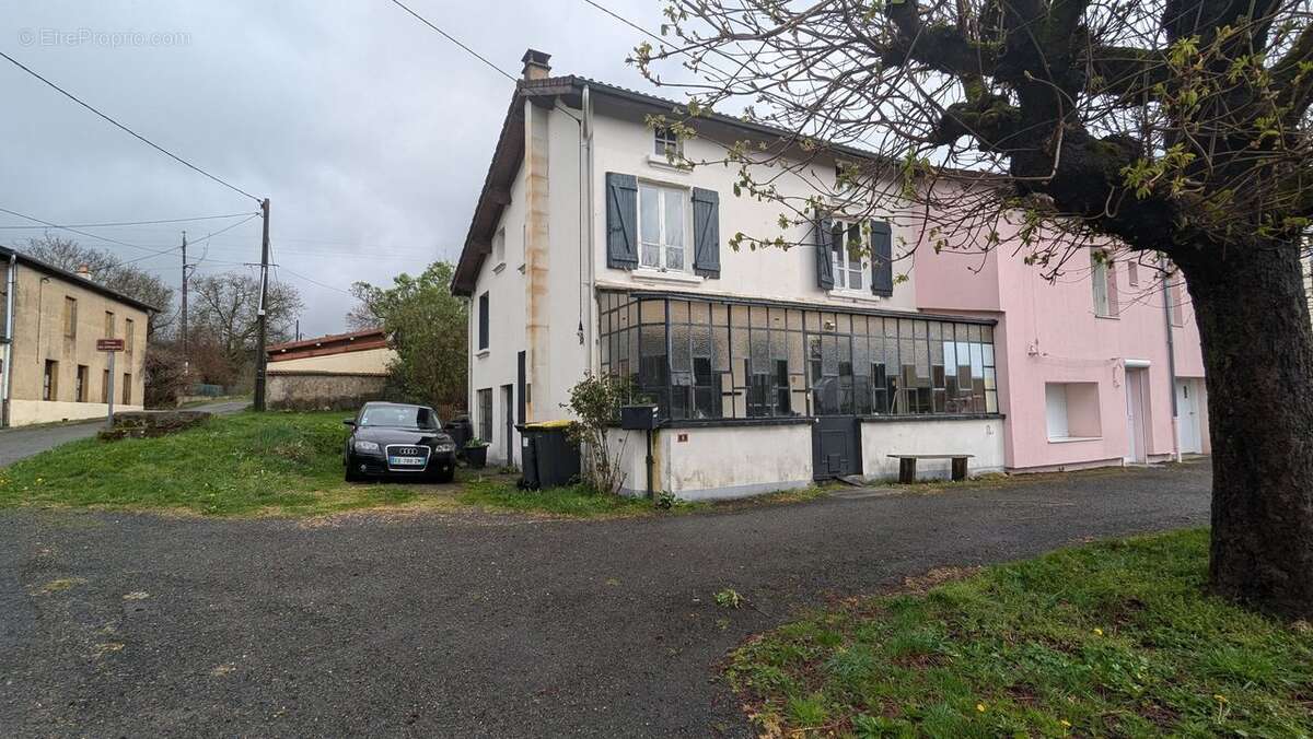 Maison à VISCOMTAT