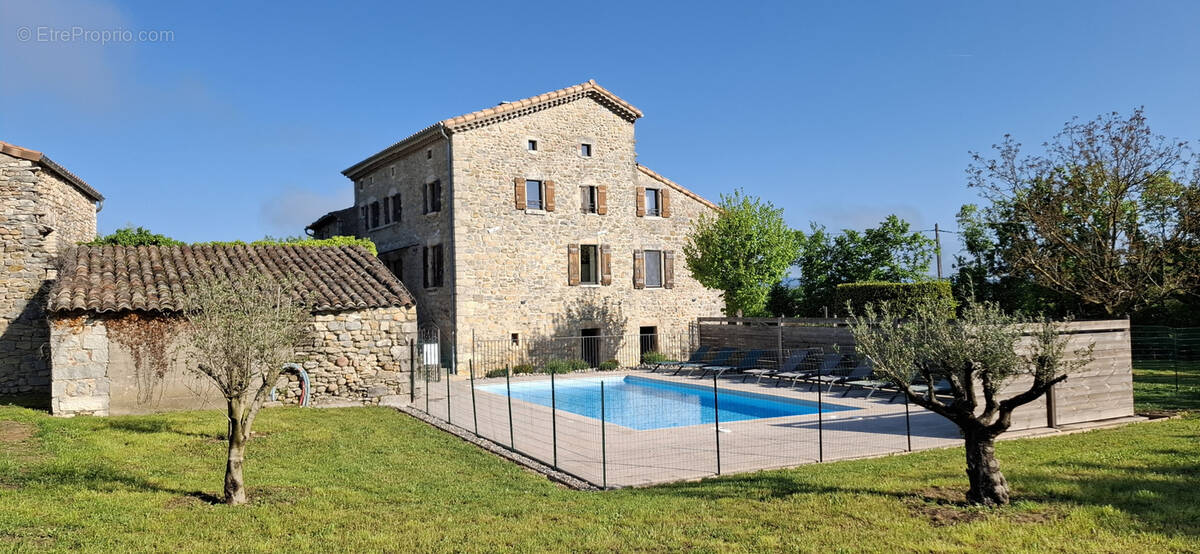 Maison à RUOMS
