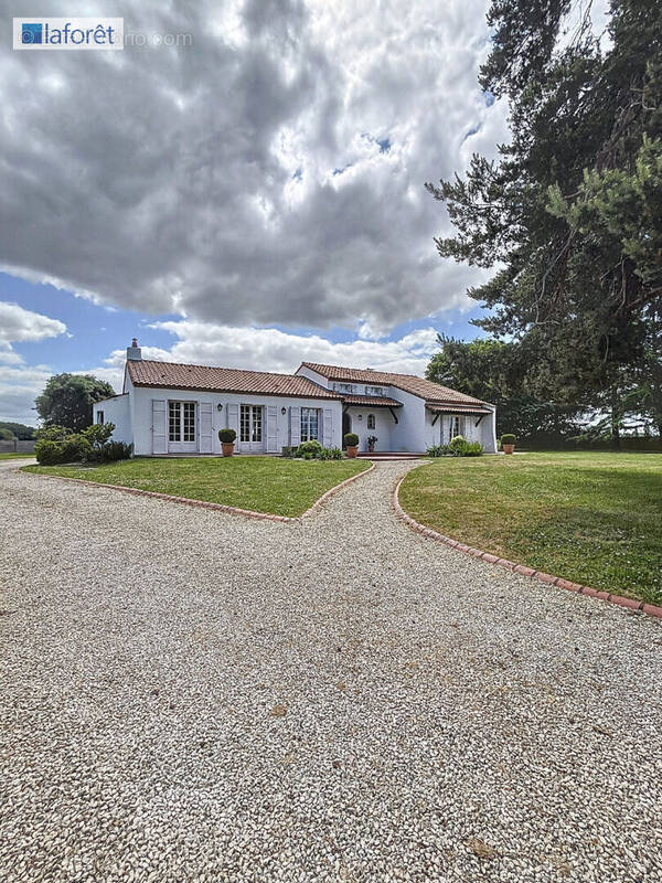 Maison à BOUAYE