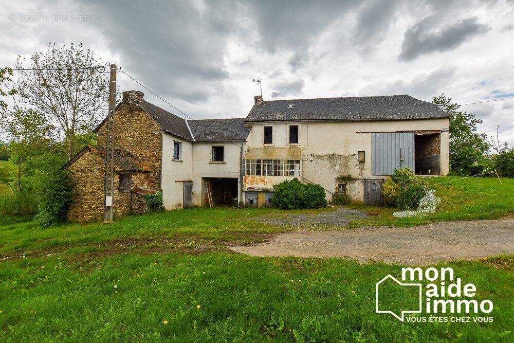 Maison à QUINS
