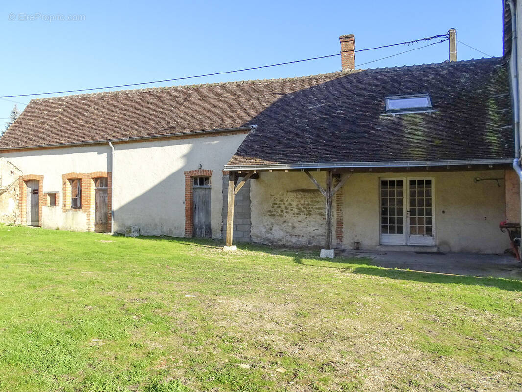 Maison à CHATRES-SUR-CHER