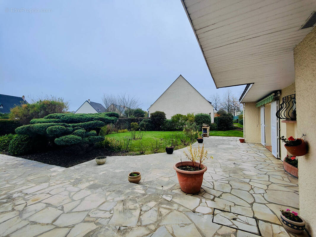 Maison à SAINT-BARTHELEMY-D&#039;ANJOU