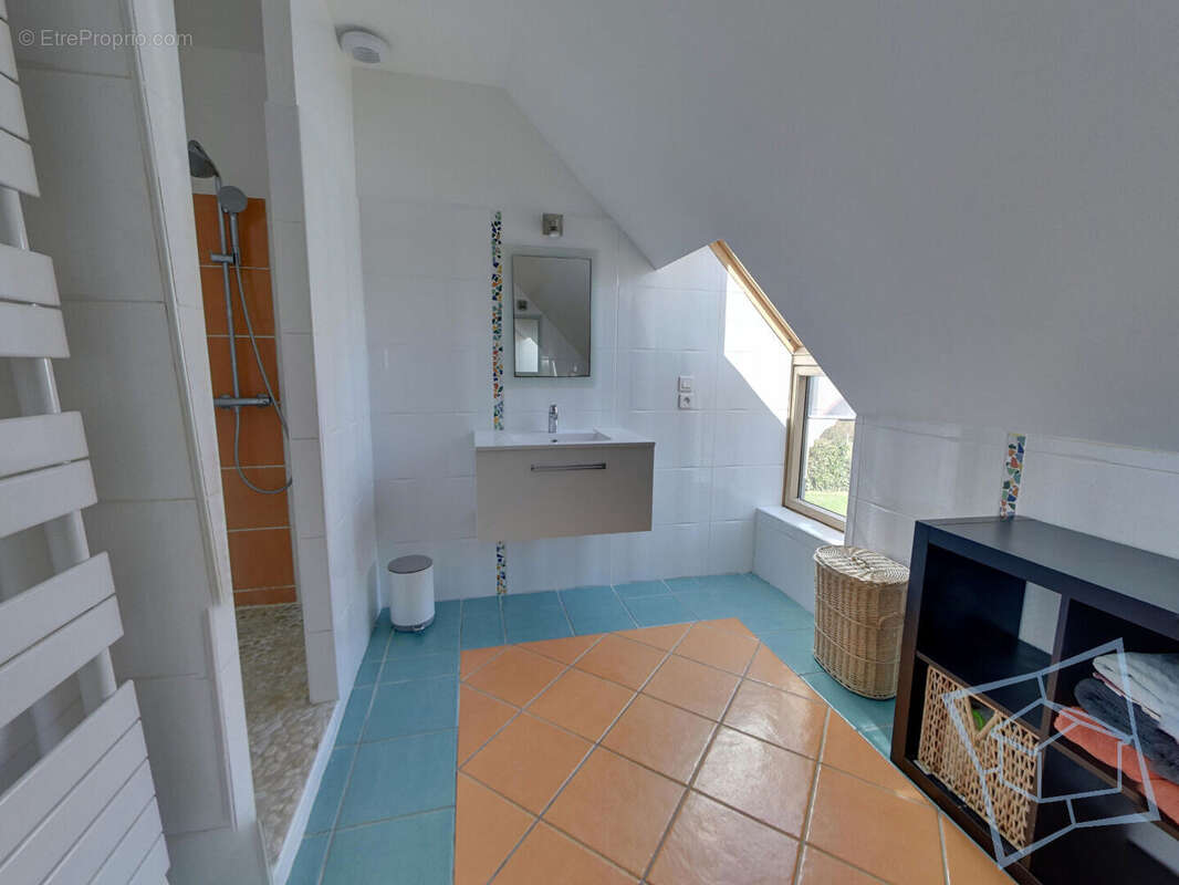 Maison à LIMOURS