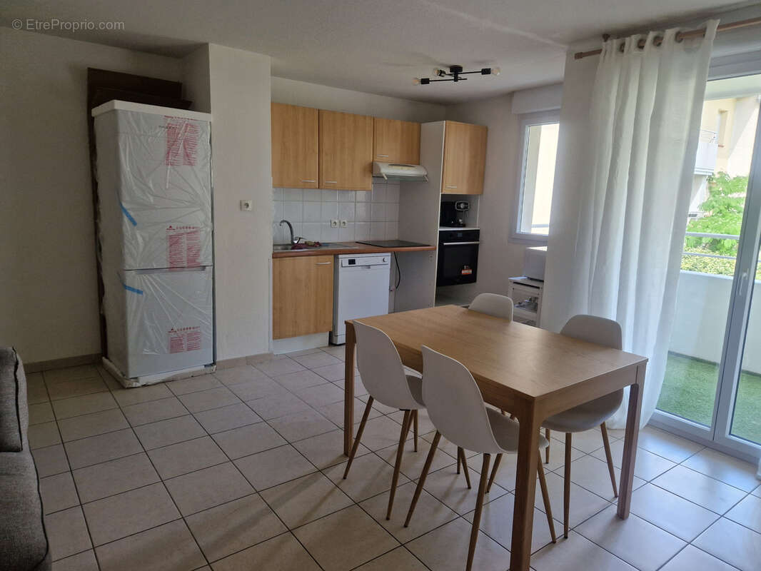 Appartement à MAUGUIO
