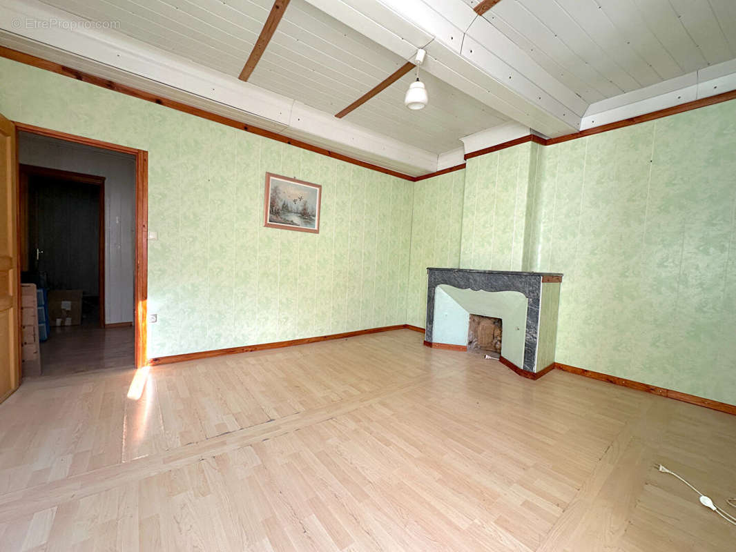 Maison à SIMIANE-COLLONGUE