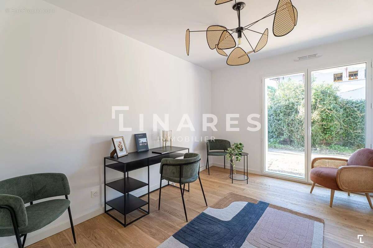 Appartement à MARSEILLE-8E