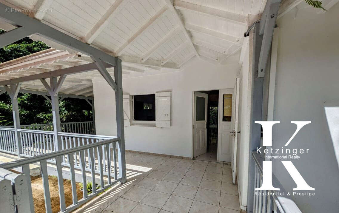 Maison à PETIT-BOURG