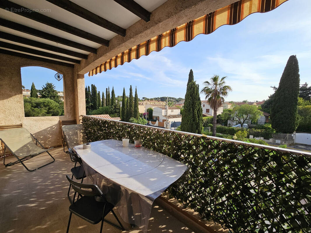 Appartement à SANARY-SUR-MER