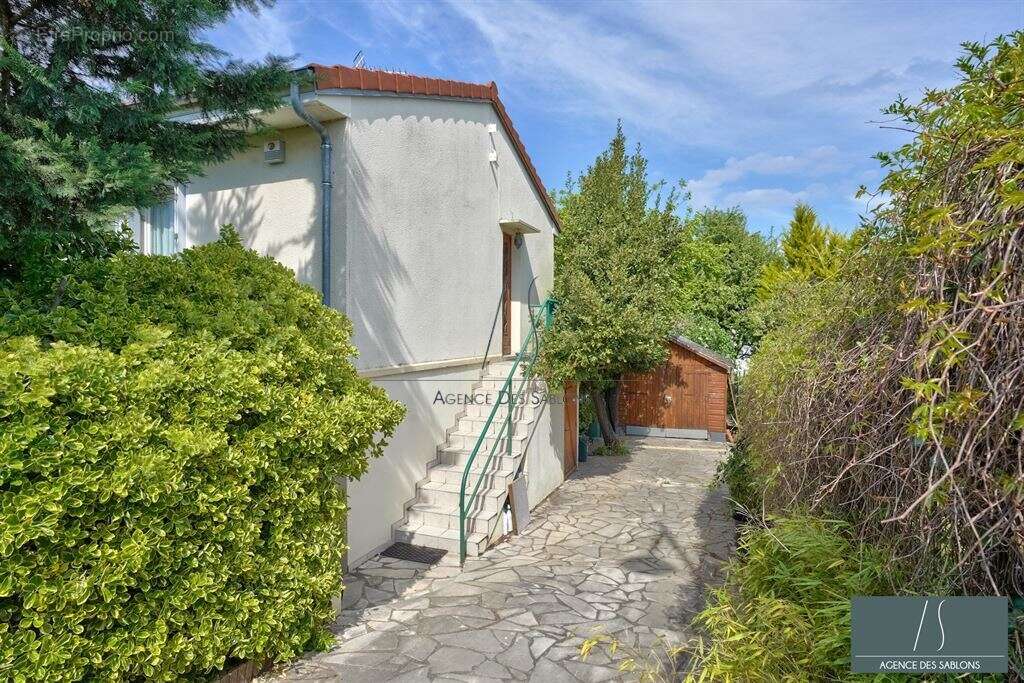 Maison à CARRIERES-SUR-SEINE
