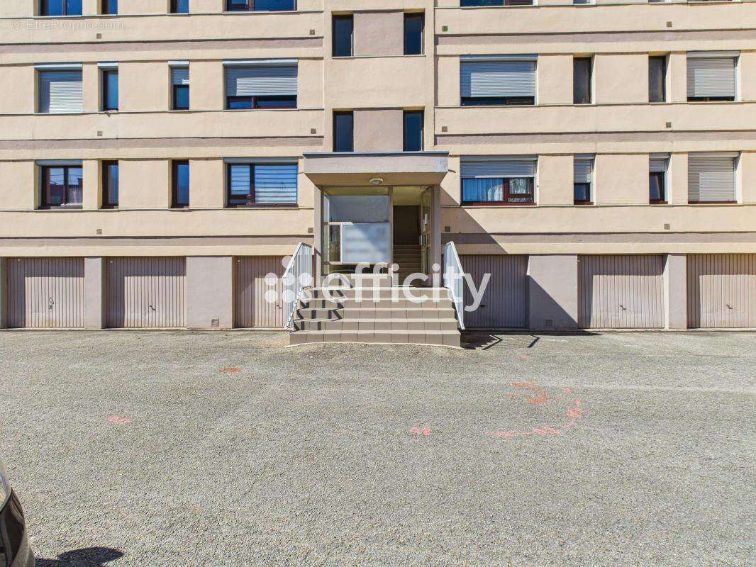 Appartement à BOURG-EN-BRESSE