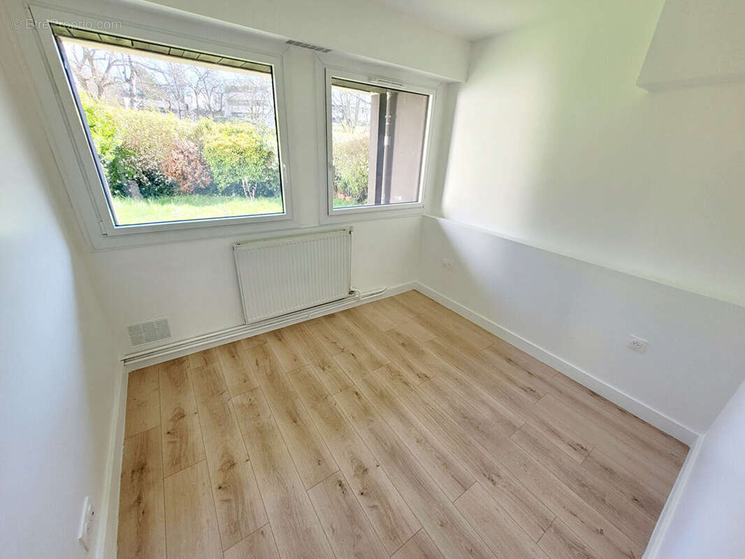 Appartement à VERRIERES-LE-BUISSON
