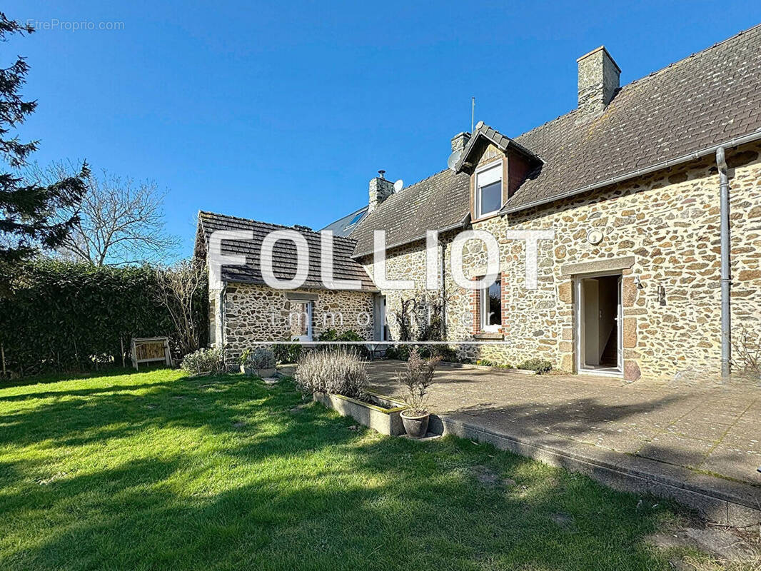 Maison à BLAINVILLE-SUR-MER