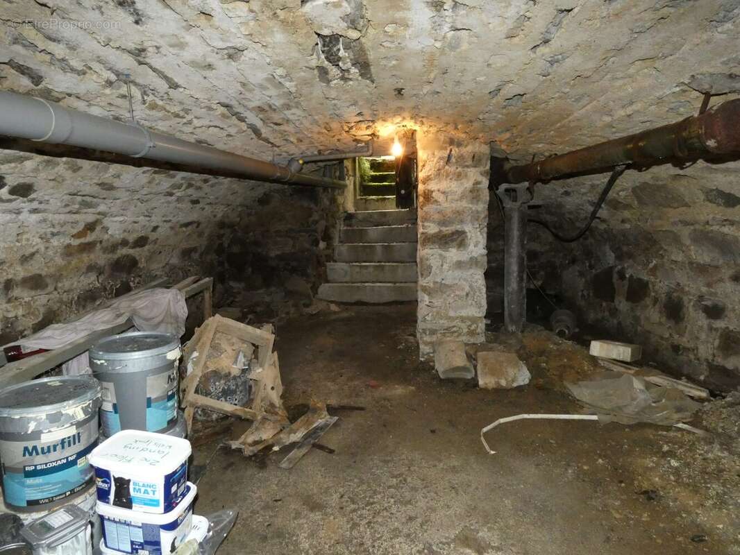 Maison à JARNAGES