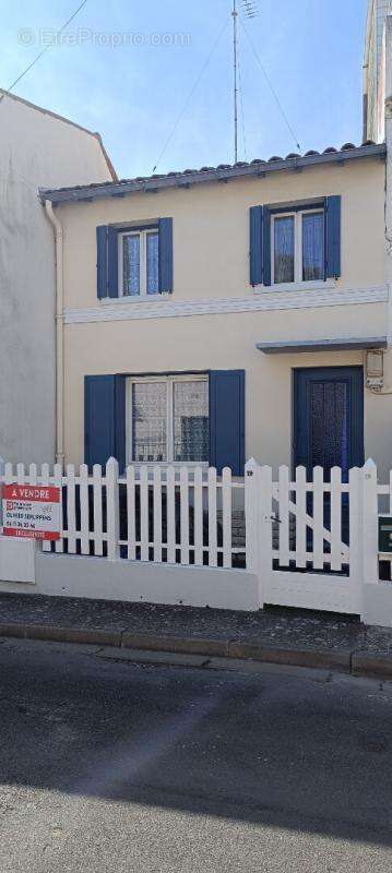 Maison à SAINT-GEORGES-DE-DIDONNE