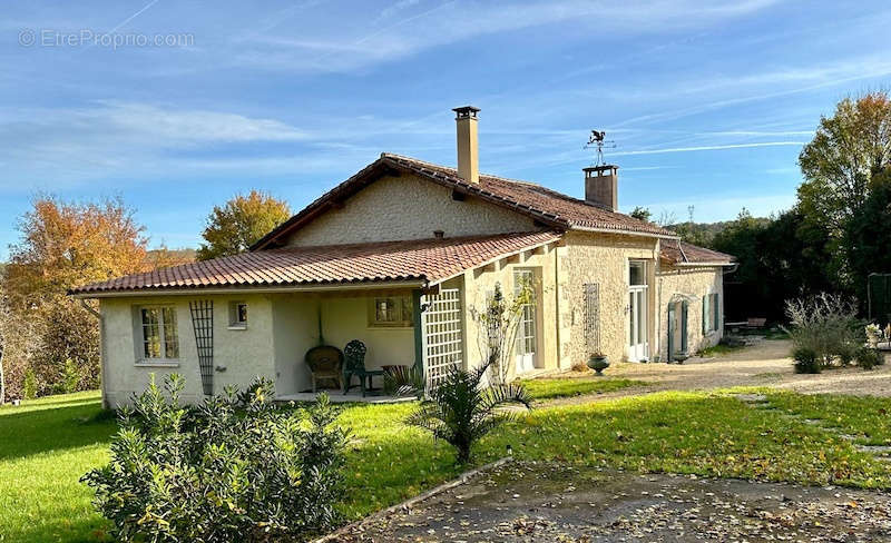 Maison à BOUTEILLES-SAINT-SEBASTIEN