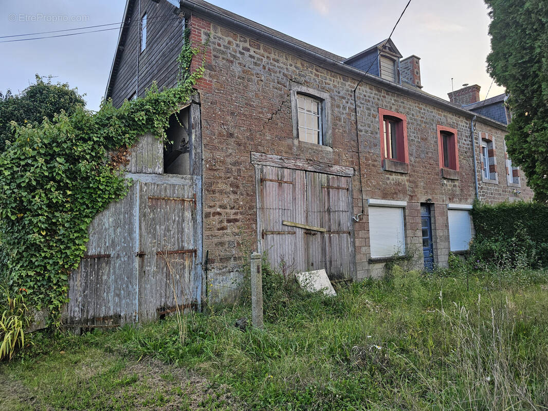 Maison à SAINT-OVIN