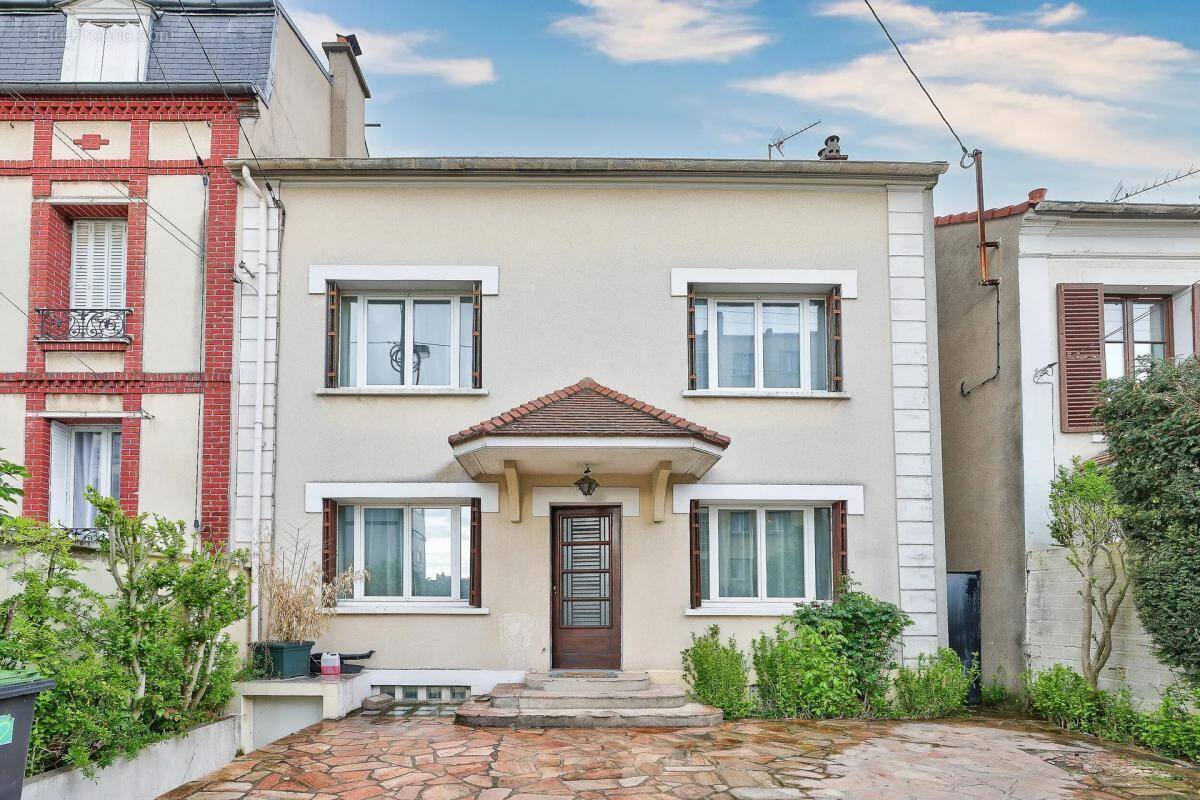 Maison à DEUIL-LA-BARRE