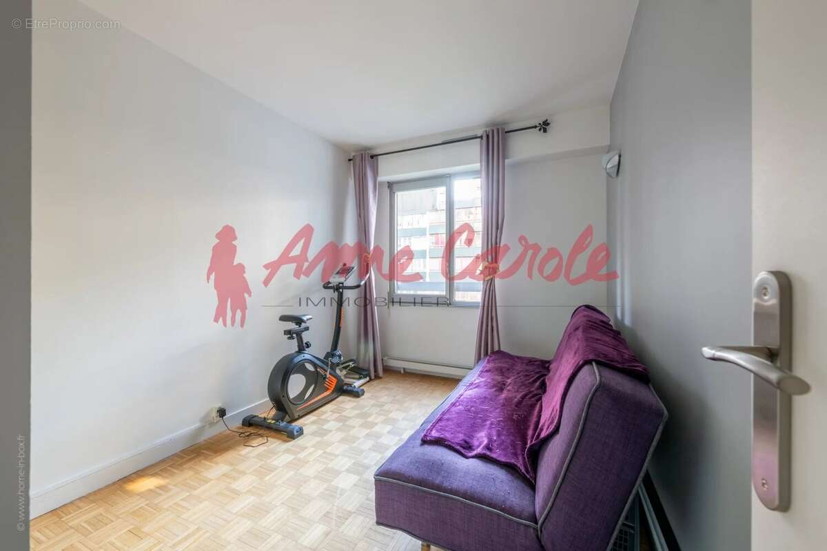 Appartement à PARIS-19E