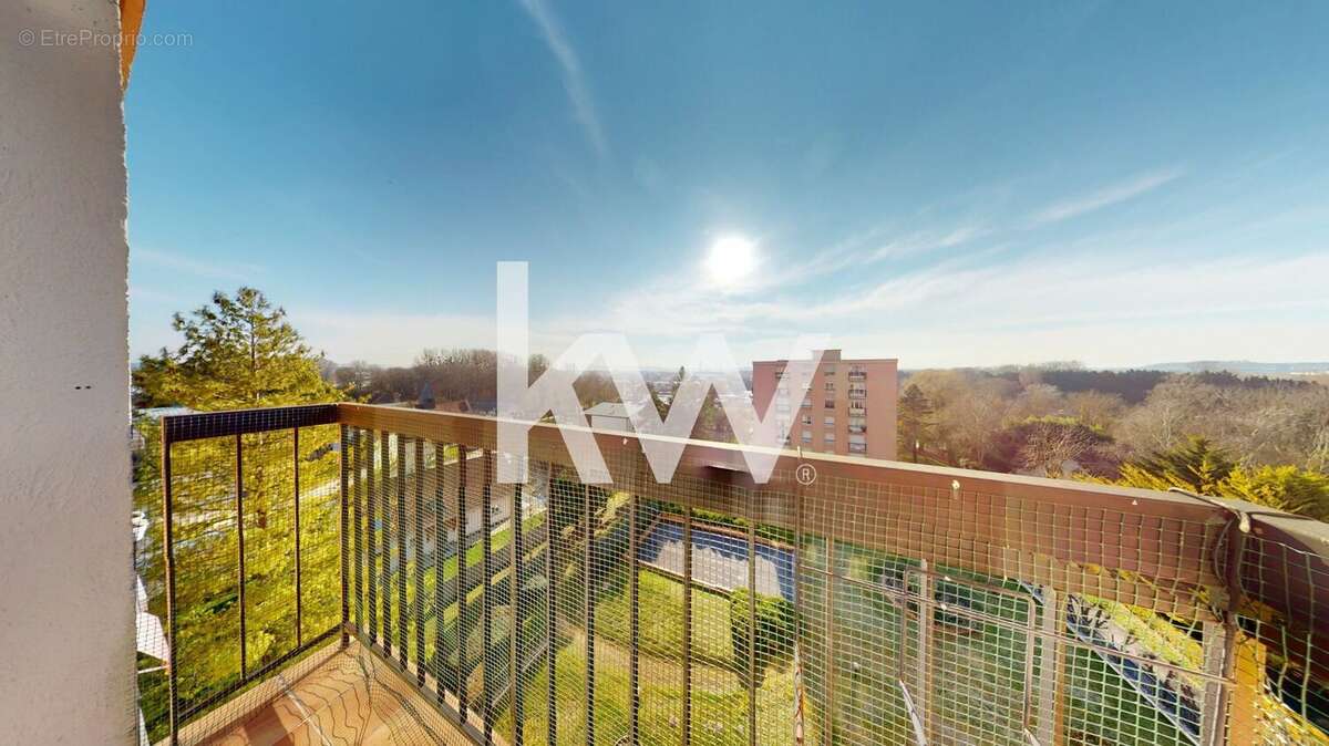 Appartement à SAINT-BRICE-COURCELLES