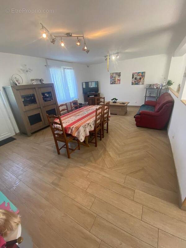 Maison à JOURNY
