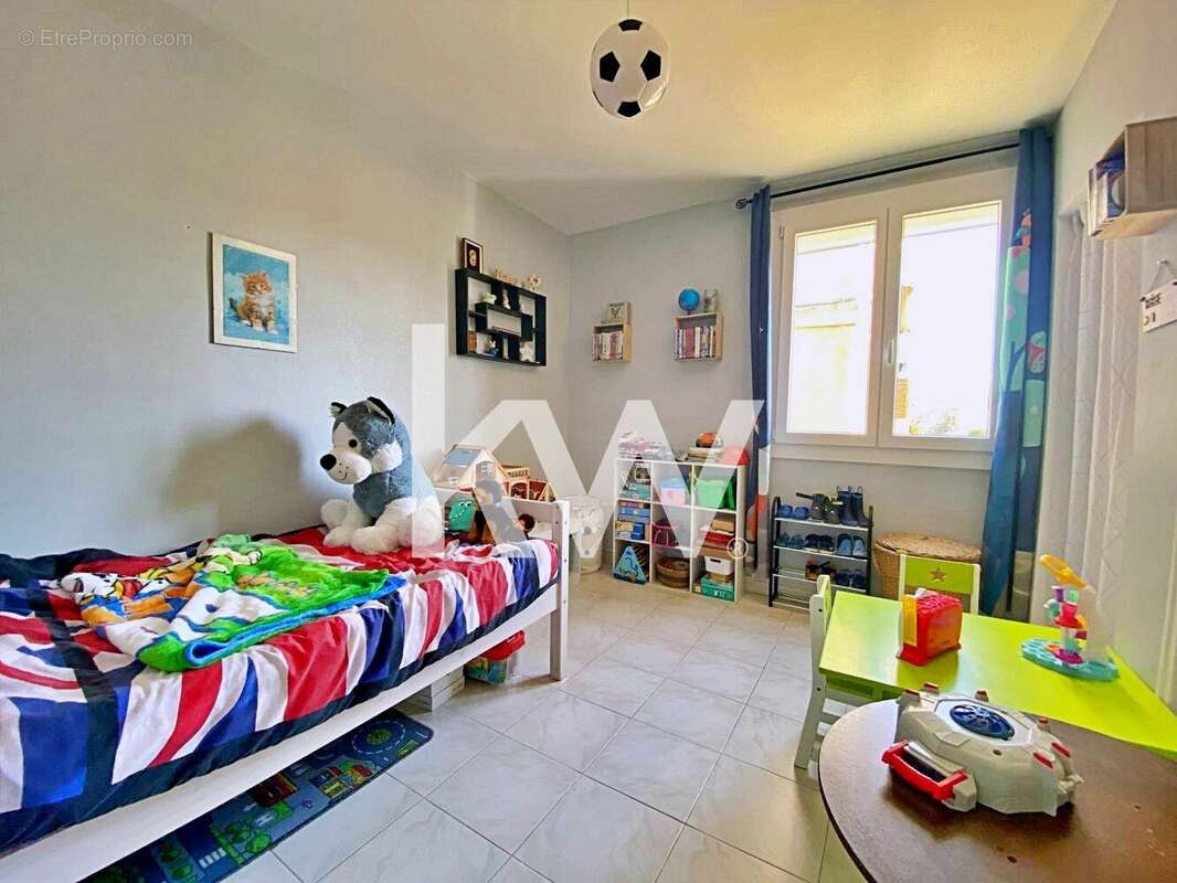 Appartement à VINON-SUR-VERDON