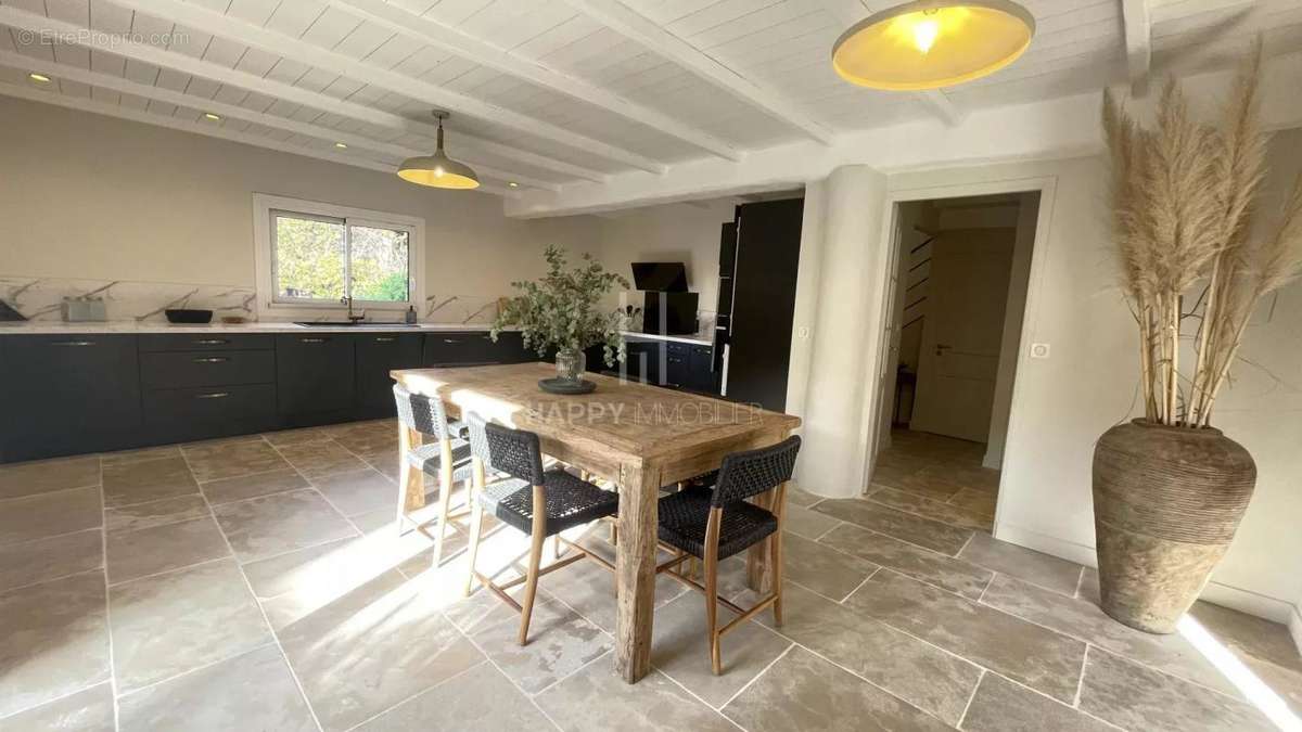 Maison à MAUSSANE-LES-ALPILLES