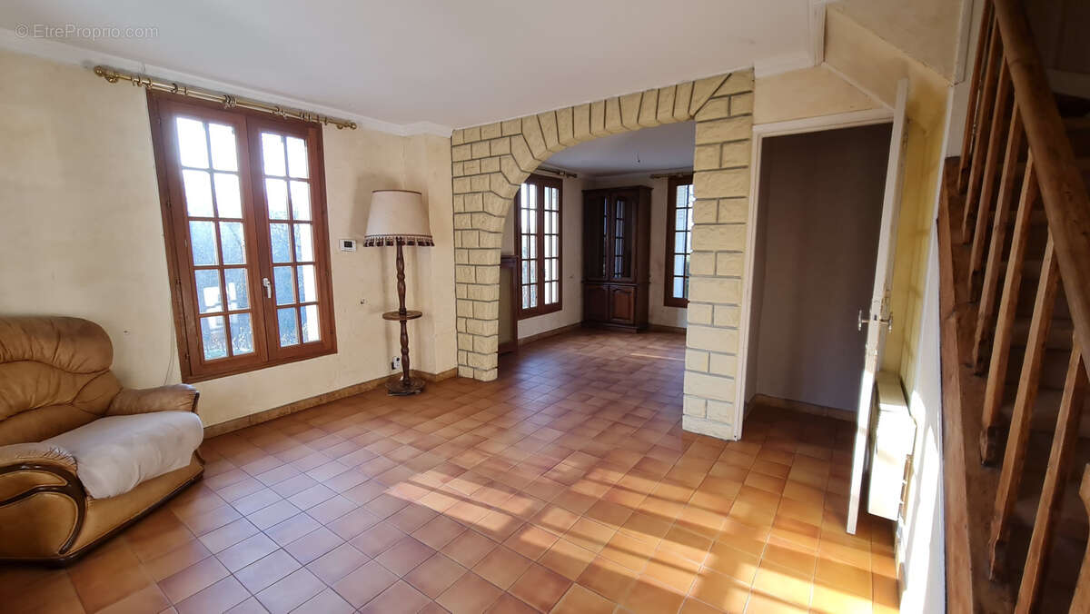 Maison à BURES-SUR-YVETTE