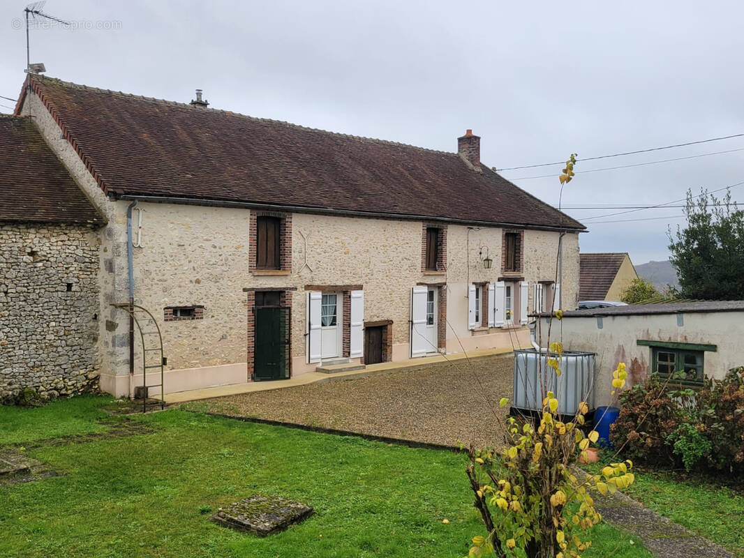 Maison à LONGUEVILLE