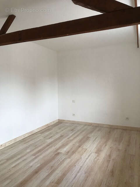 Appartement à AVESNES-LE-COMTE