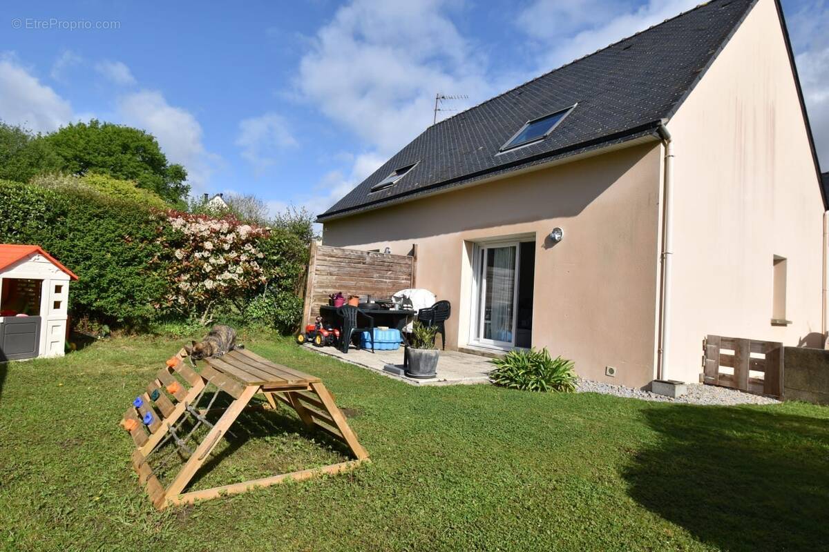 Maison à PLUVIGNER