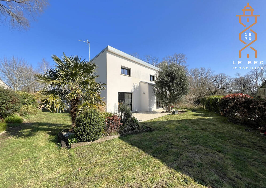 Maison à MEUCON