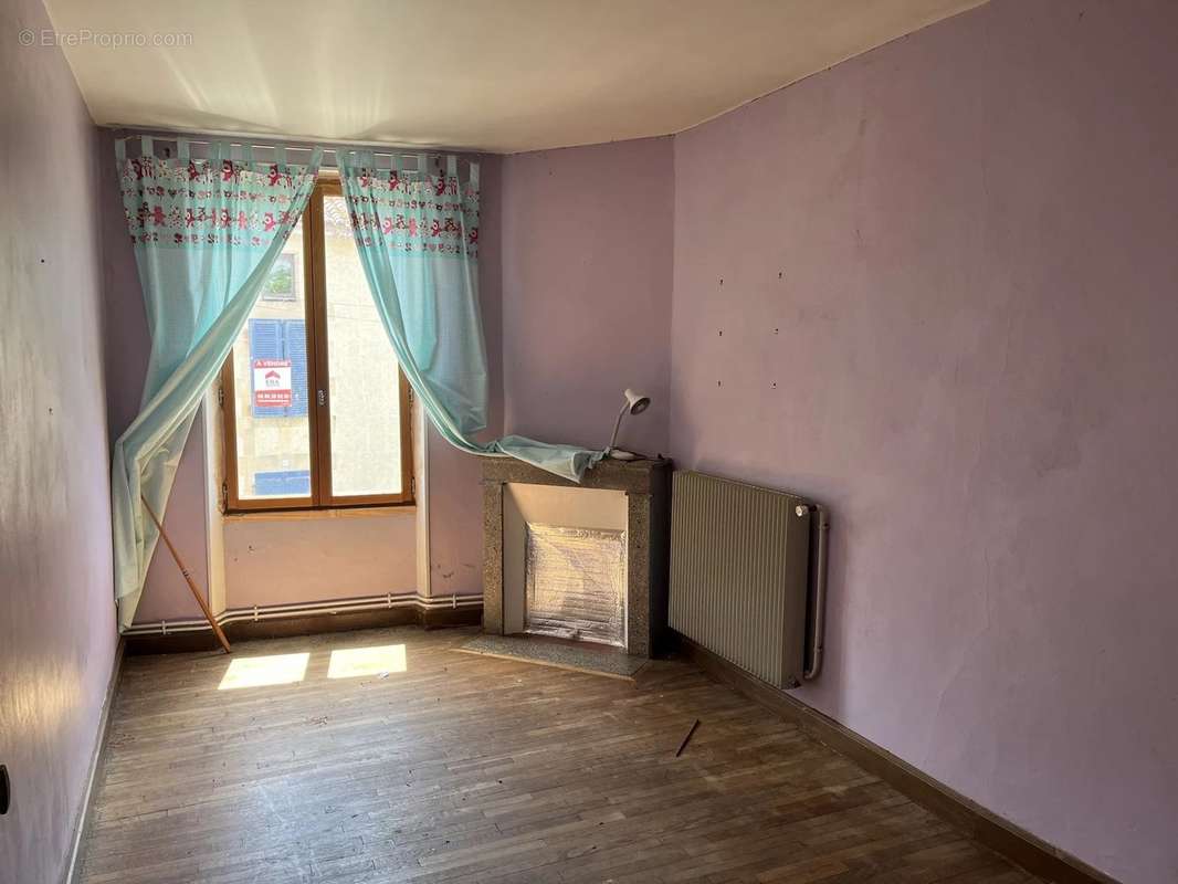 Maison à LATHUS-SAINT-REMY