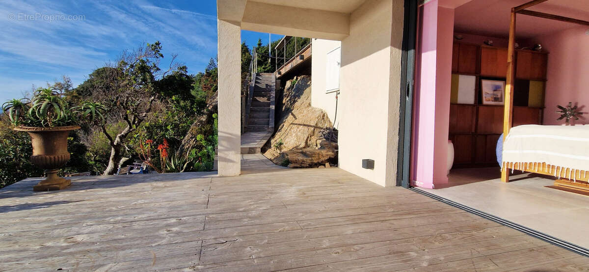 Maison à HYERES