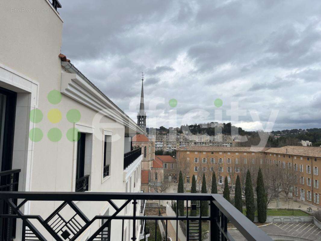 Appartement à AIX-EN-PROVENCE