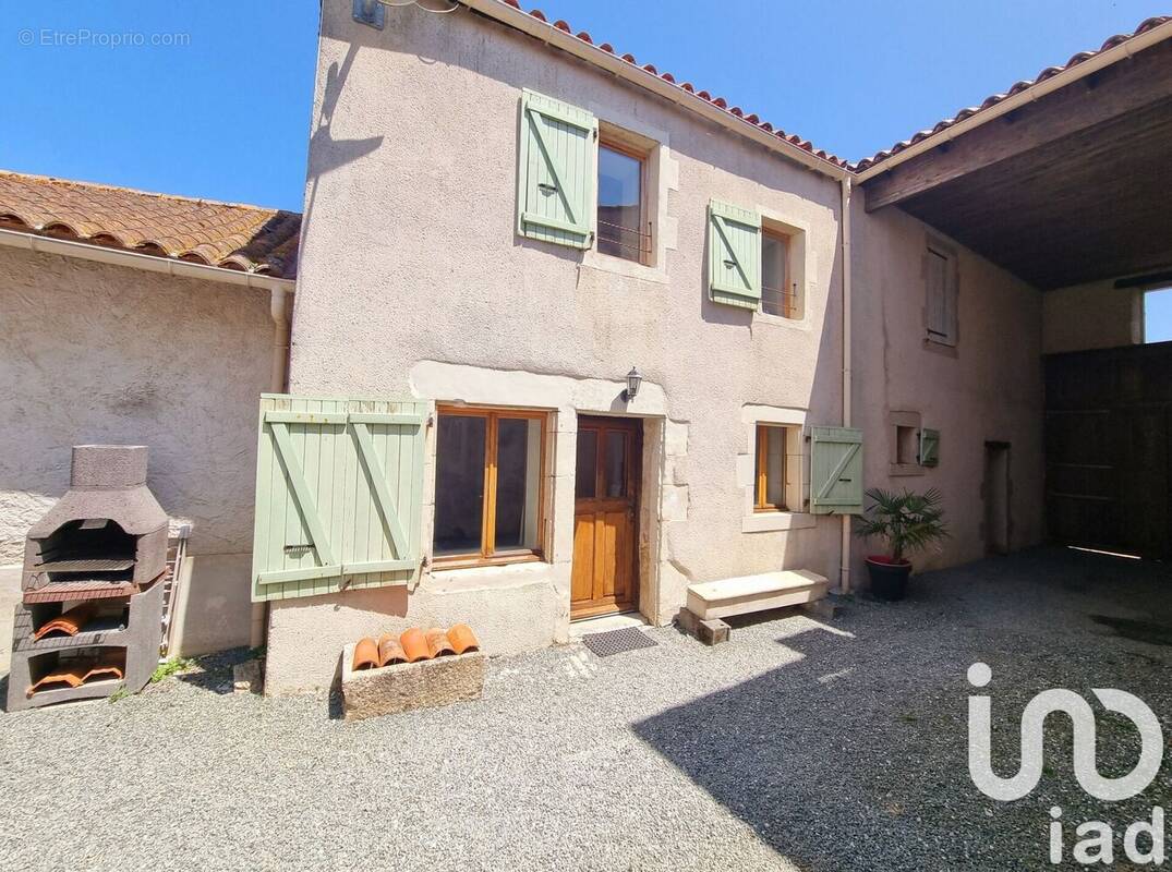 Photo 1 - Maison à CHANTONNAY