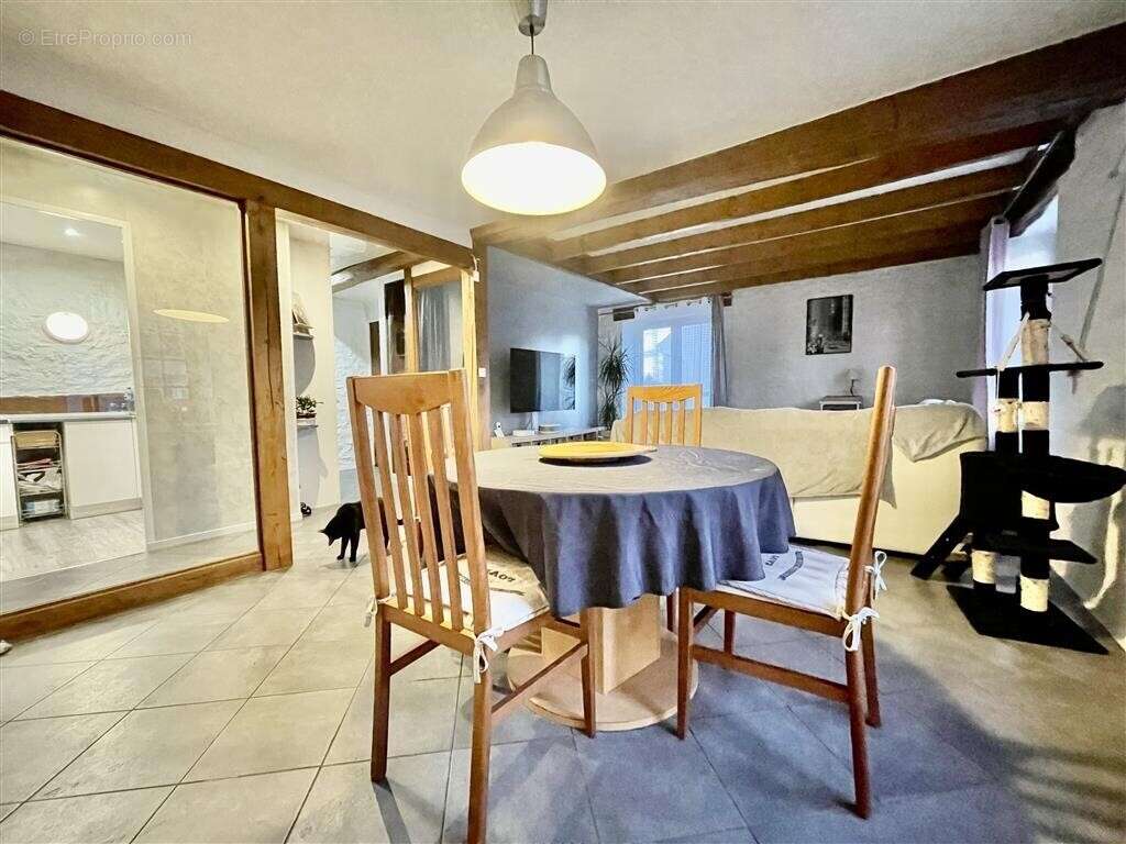 Maison à MAISSE