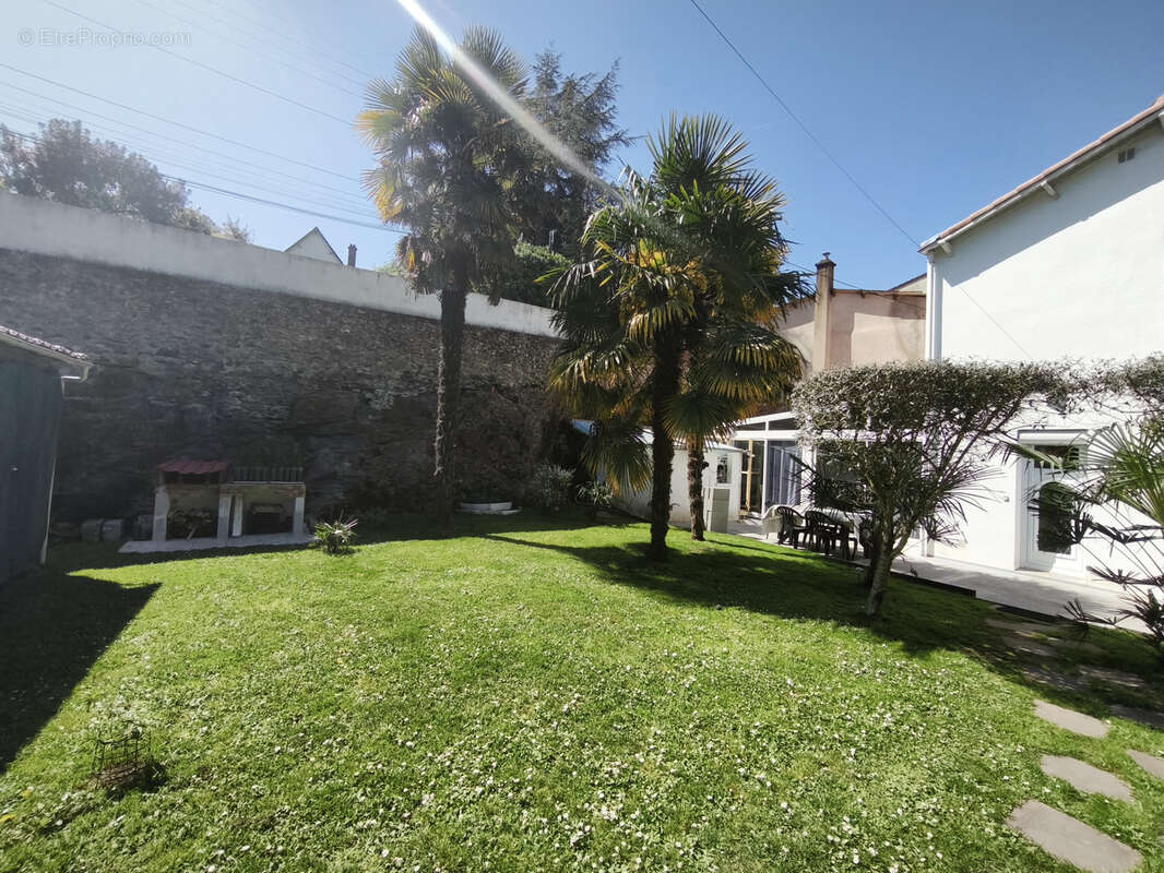 Maison à BASSE-GOULAINE