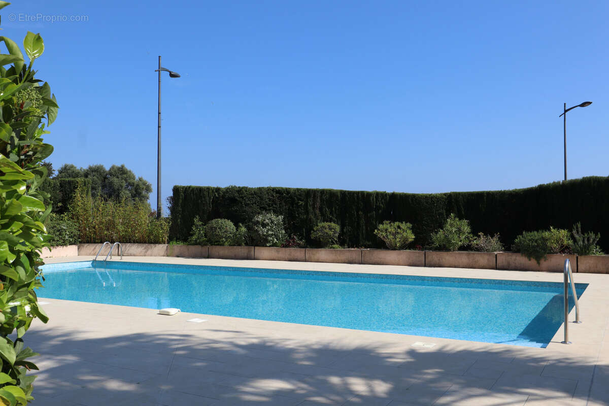 Appartement à ROQUEBRUNE-CAP-MARTIN