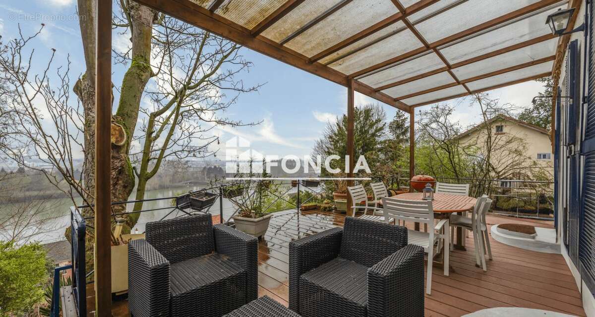 Maison à LA FRETTE-SUR-SEINE