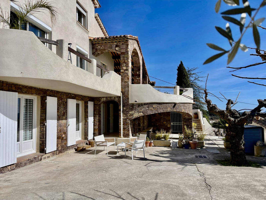 Maison à DRAGUIGNAN