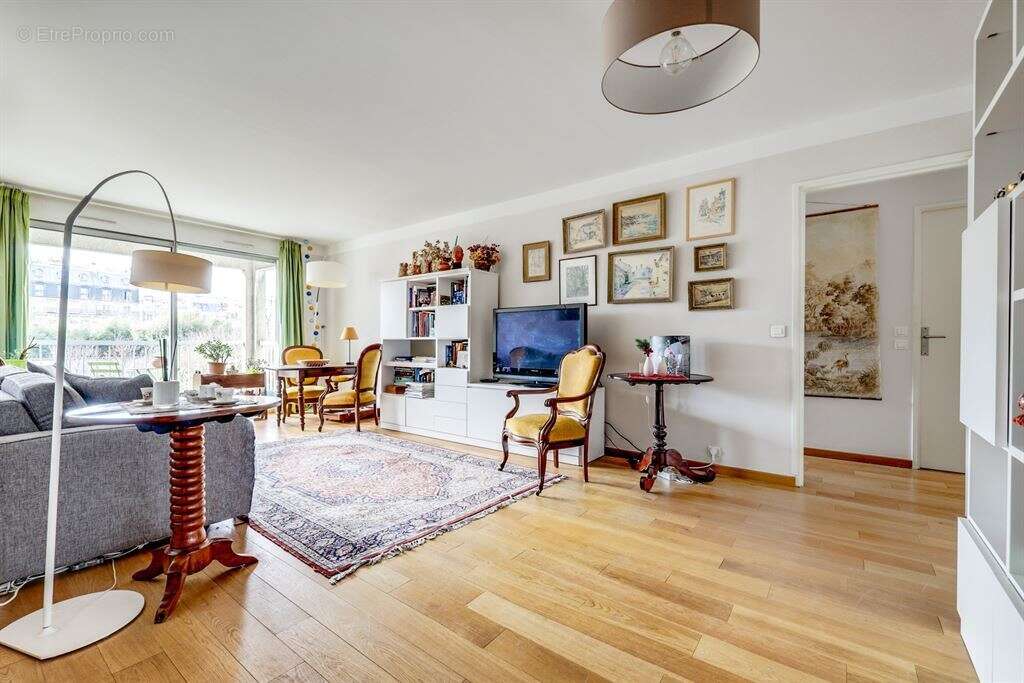 Appartement à PARIS-12E