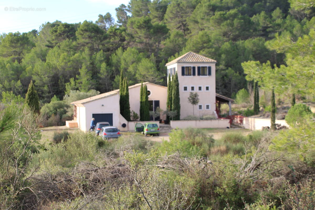 Maison à LAGRASSE
