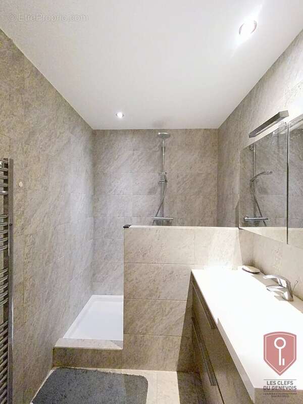 Appartement à SAINT-JULIEN-EN-GENEVOIS