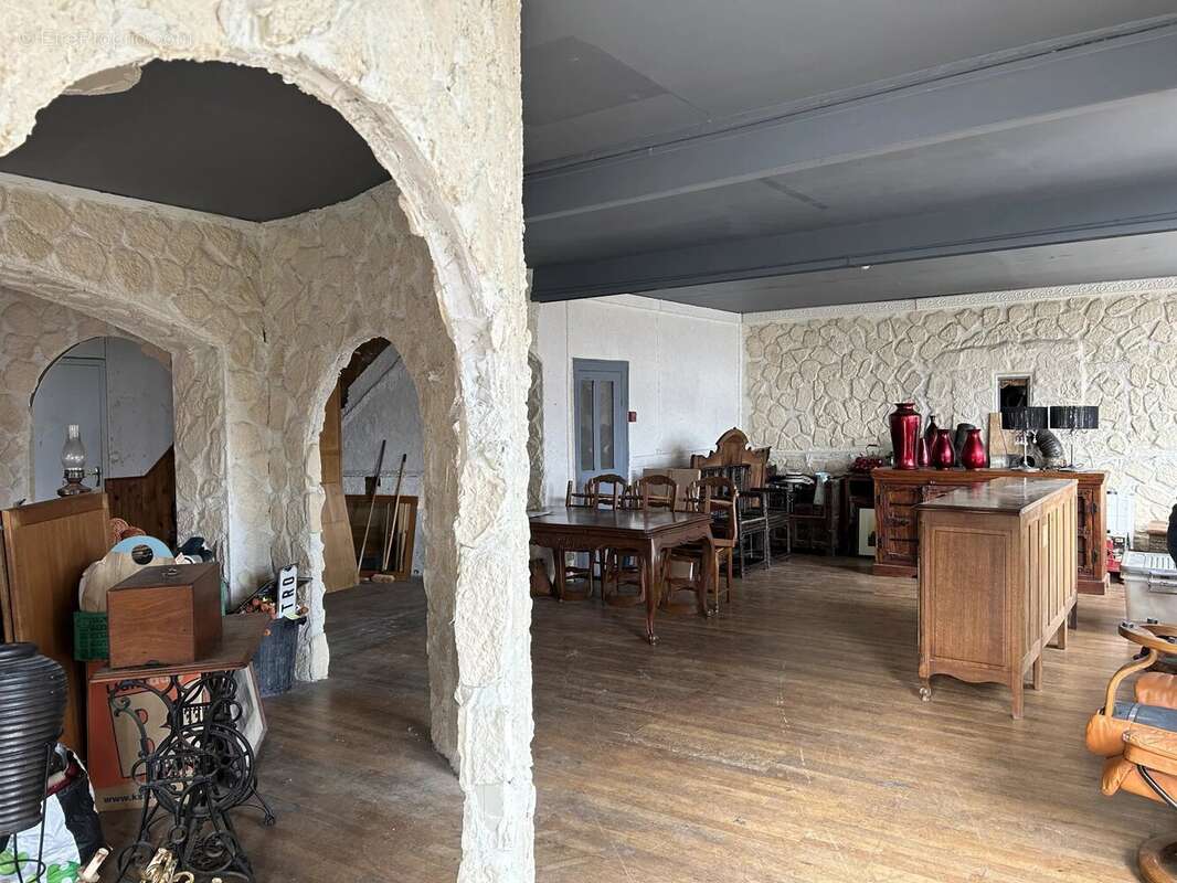 Maison à CHAILLAC