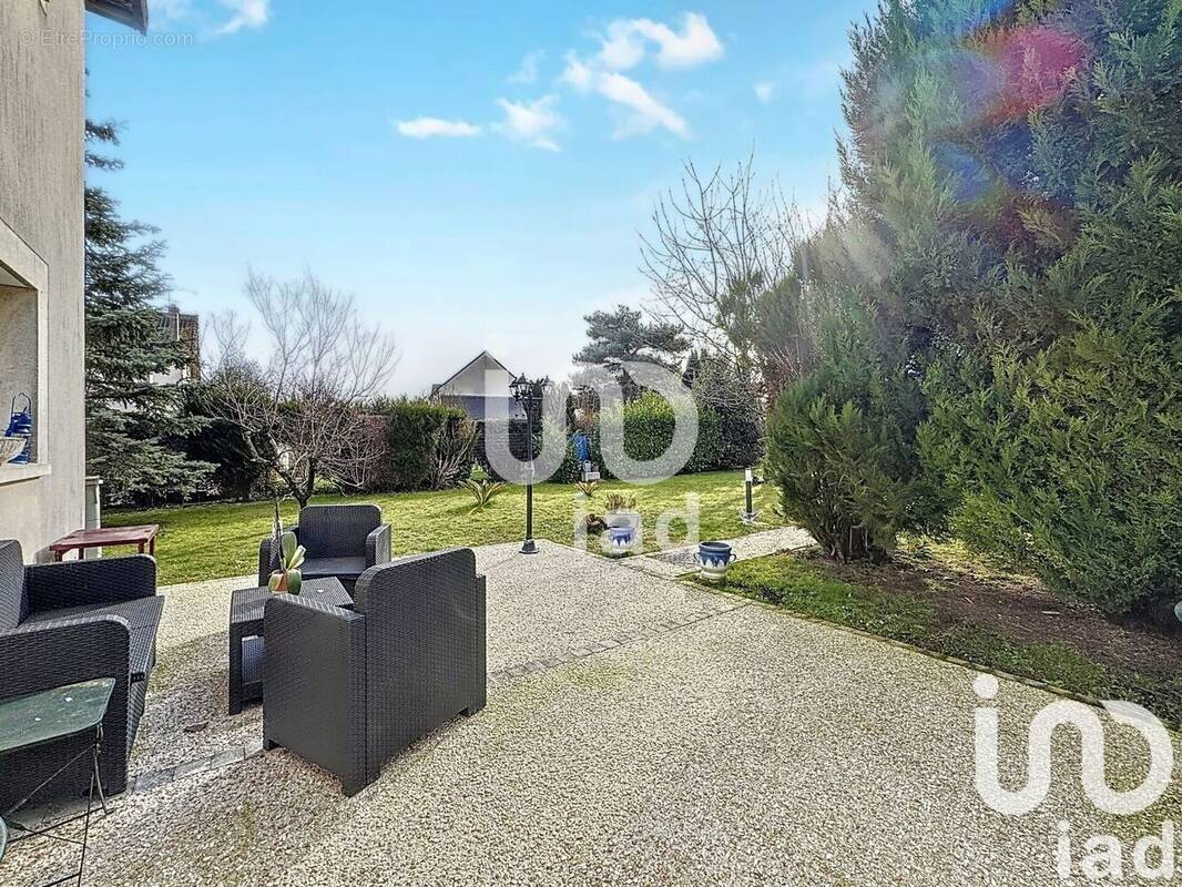 Photo 1 - Maison à MOISSY-CRAMAYEL