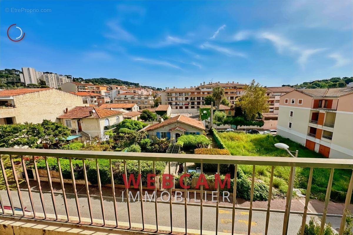 Appartement à VALLAURIS