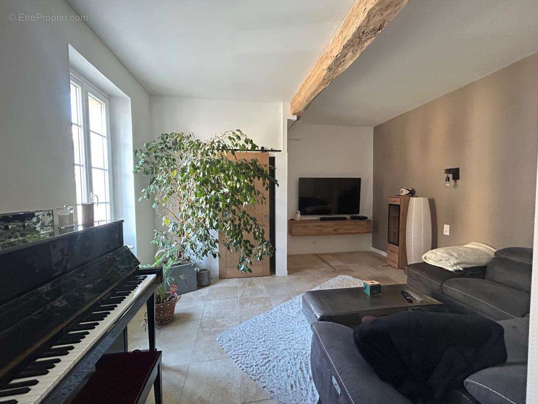 Maison à MONCLAR-DE-QUERCY