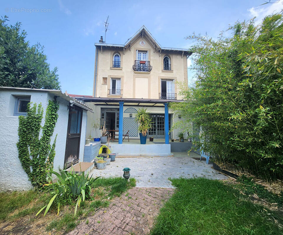 Maison à DEUIL-LA-BARRE