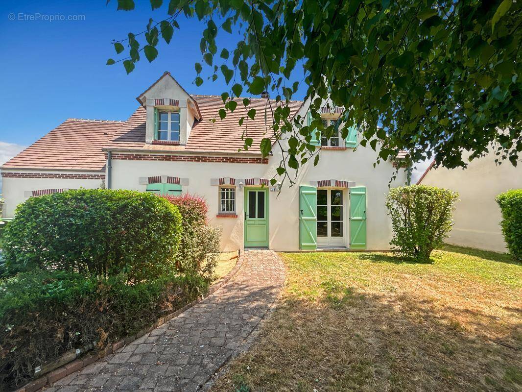 Maison à CHECY